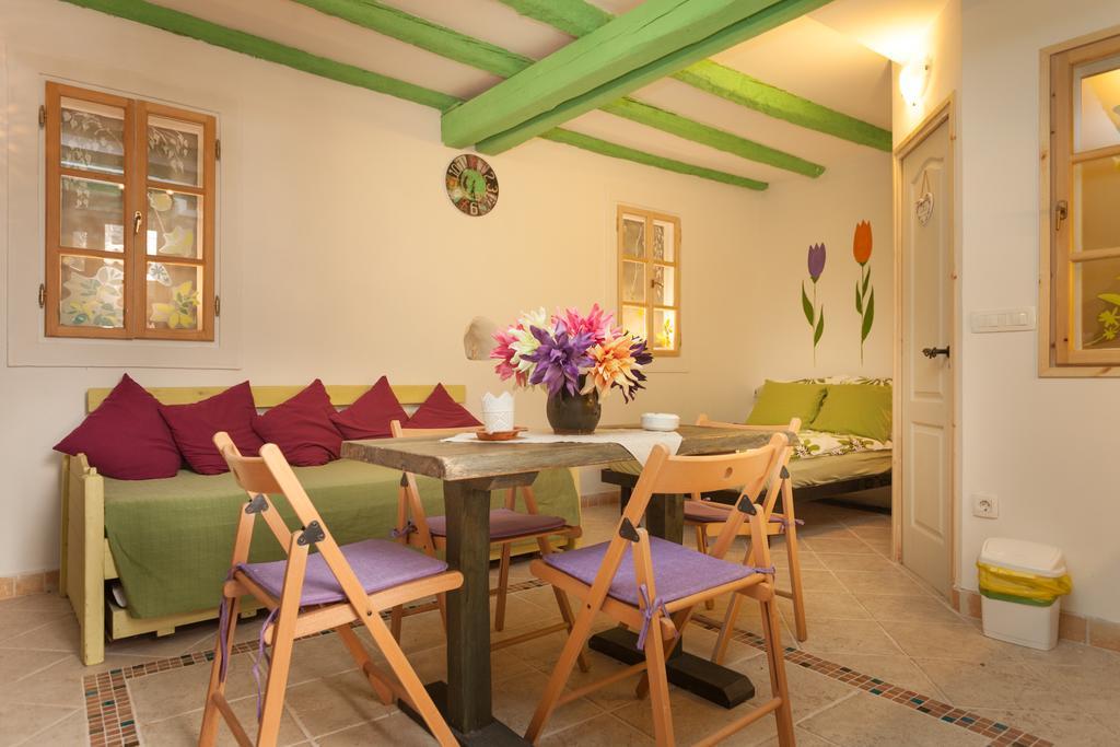 Studio With Garden In Rovinj Exteriör bild